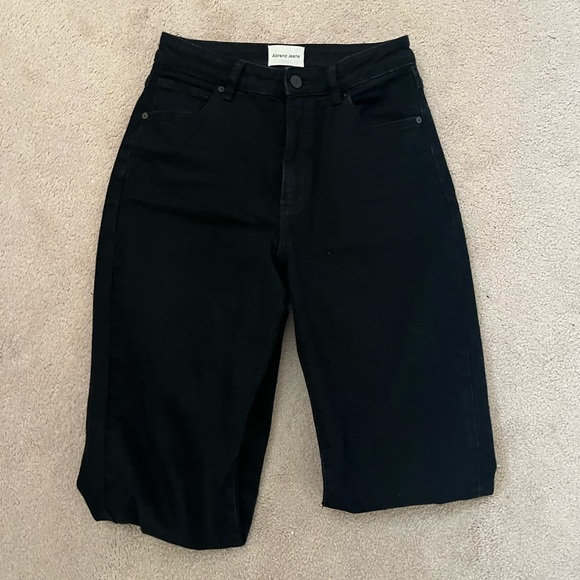 A brand new jeans worn once - high rise petite black jean super comfortable - Picture 4 of 7